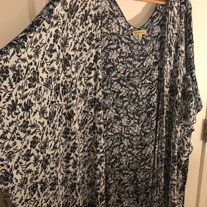 Open Front Navy & Cream Floral Kimono